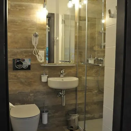 Δωμάτια σε οικογενειακή κατοικία Zimna Woda *